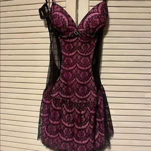 Cinema Etiole Seductivewear Sheer Black Lace & Pink Apron Style Negligee Size M